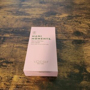 NEW Voesh Mani Moments Set